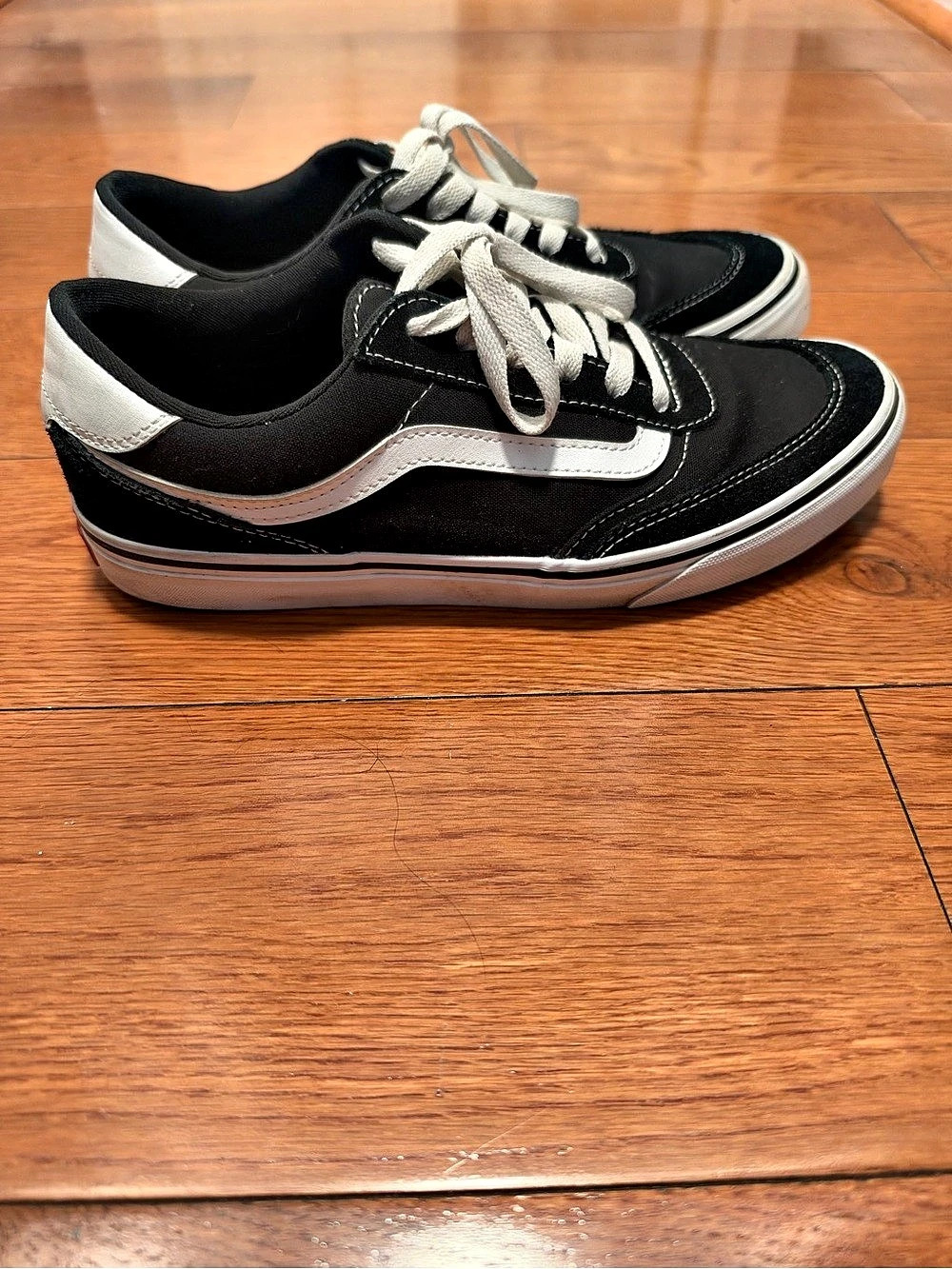 Vans Womens Old Skool Black & White Sneakers